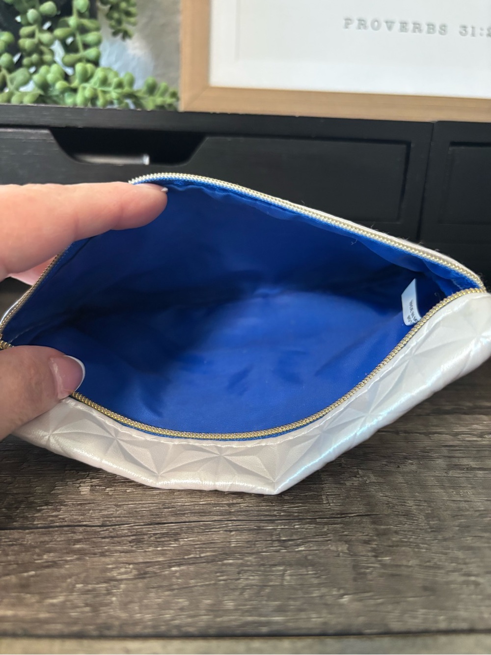 Ipsy Makeup Bag & Beauty Bundle - Picture 6 of 10